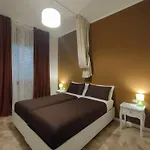 Zeljko\'S Luxury Hostel